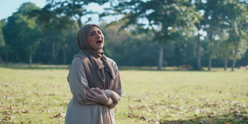 YouTube.com/Nadzira Shafa